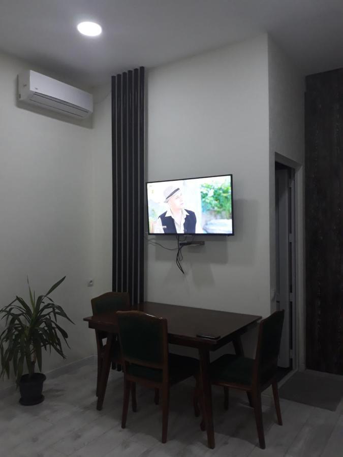 Nino'S Apartment In The Center Of Tbilisi ภายนอก รูปภาพ
